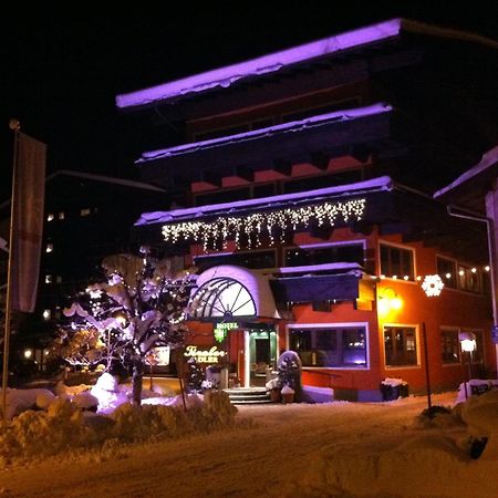 Hotel Tiroler Adler - Bed And Breakfast Waidring Luaran gambar