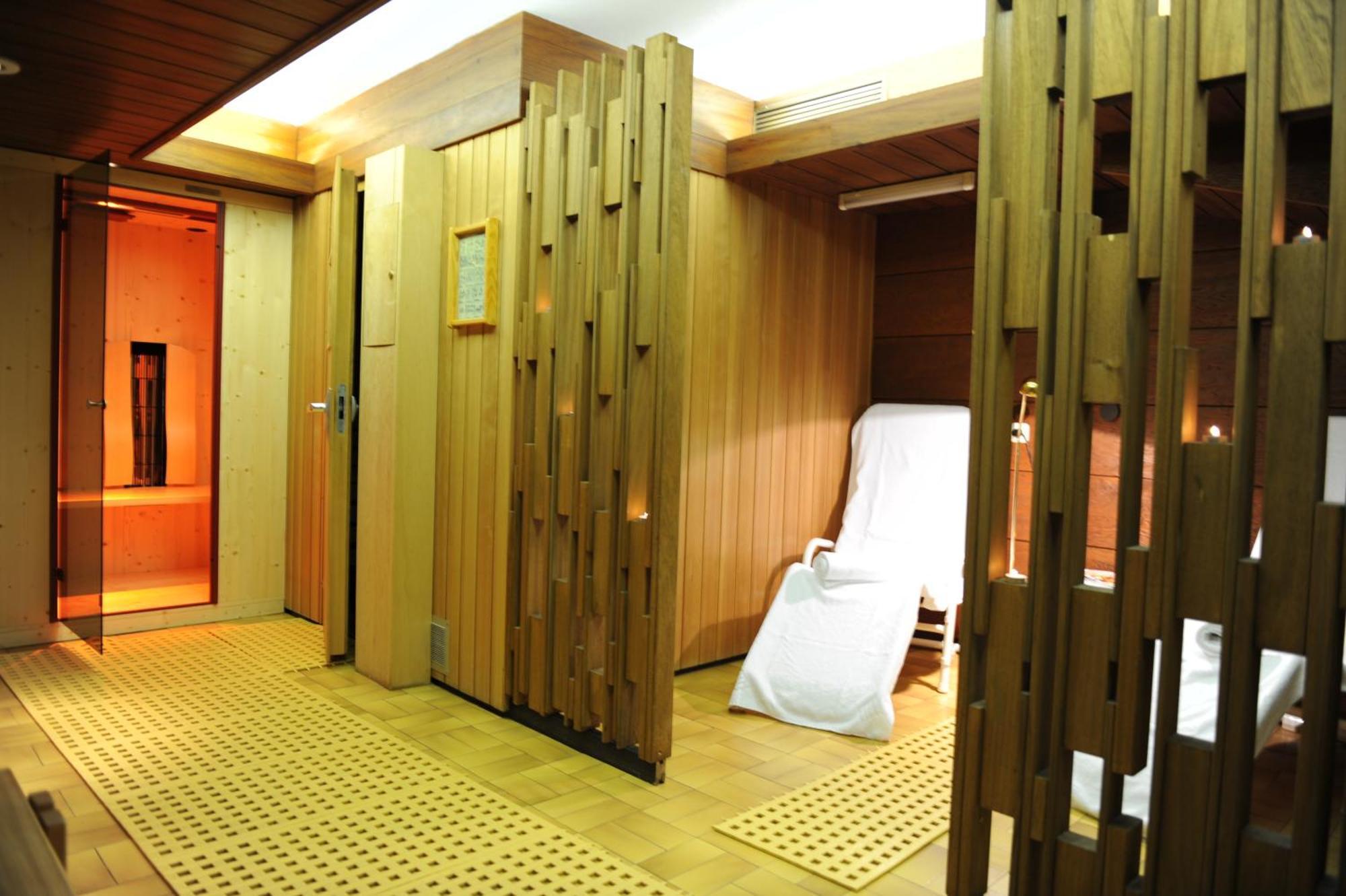 Hotel Tiroler Adler - Bed And Breakfast Waidring Luaran gambar