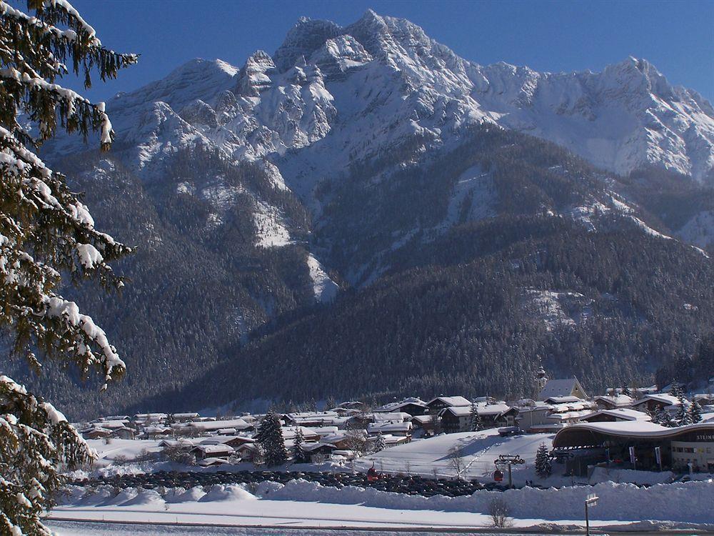 Hotel Tiroler Adler - Bed And Breakfast Waidring Luaran gambar
