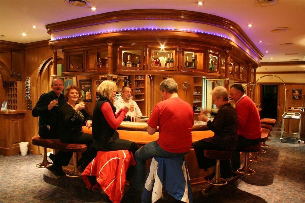 Hotel Tiroler Adler - Bed And Breakfast Waidring Luaran gambar
